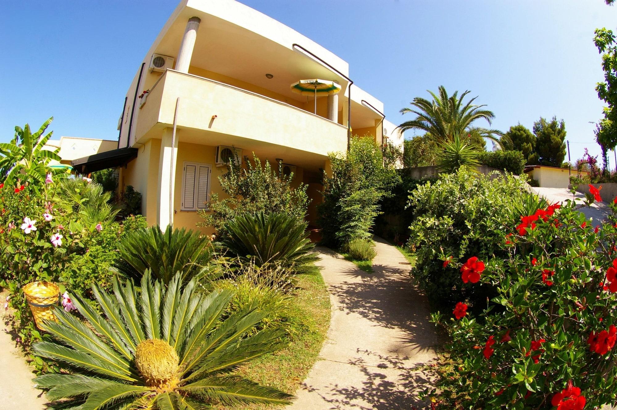 Hotel Residence Sciaron Capo Vaticano Exterior photo